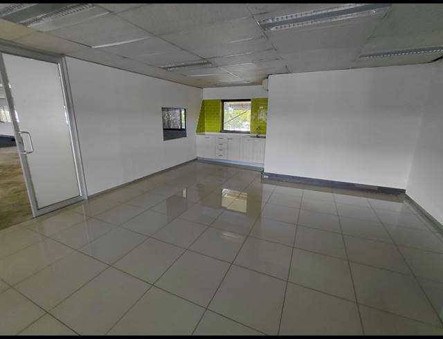 1,839M² OFFICE TO LET IN RANDJESPARK